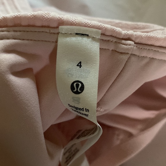 Lululemon Strappy Seamless Yoga Shelf Tank - Picture 5 of 6